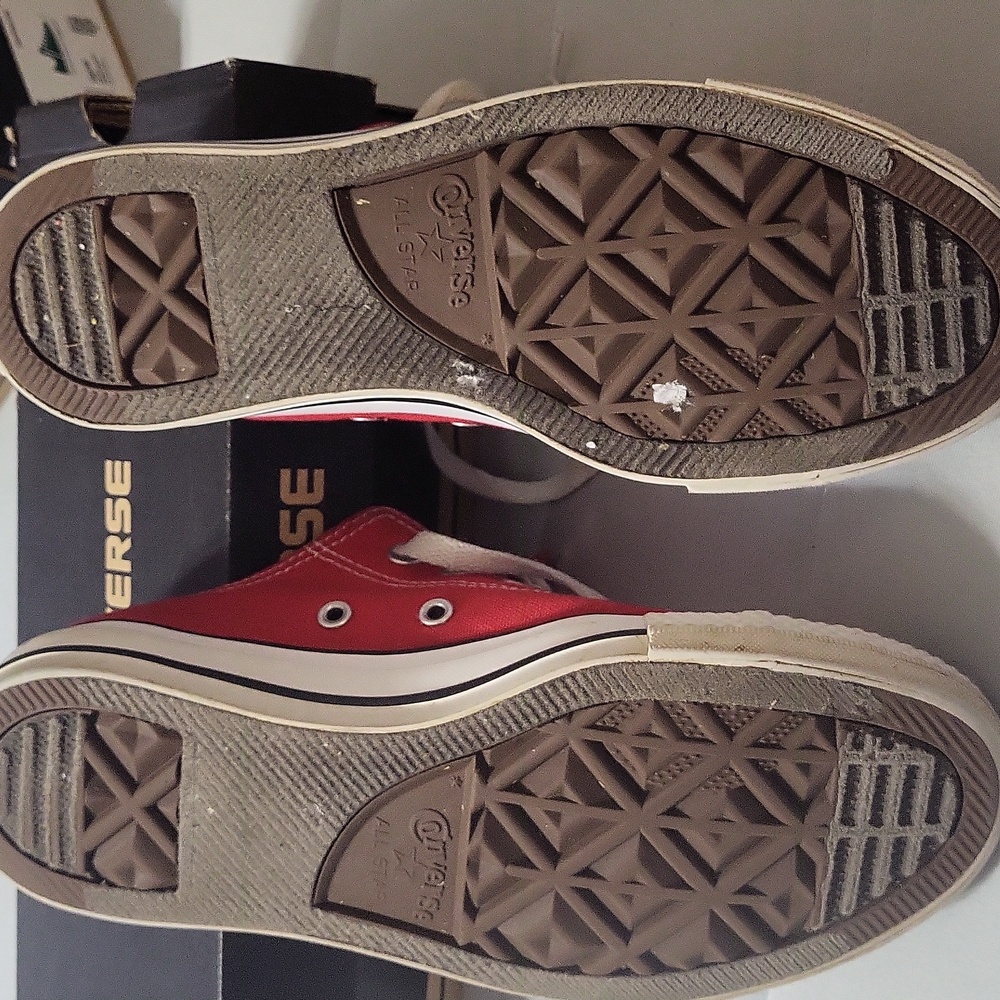 Converse Women Sneakers - Picture 5 of 5